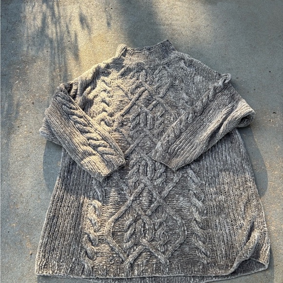 Express Heather Gray Cable Knit Turtleneck Sweater - Picture 1 of 4